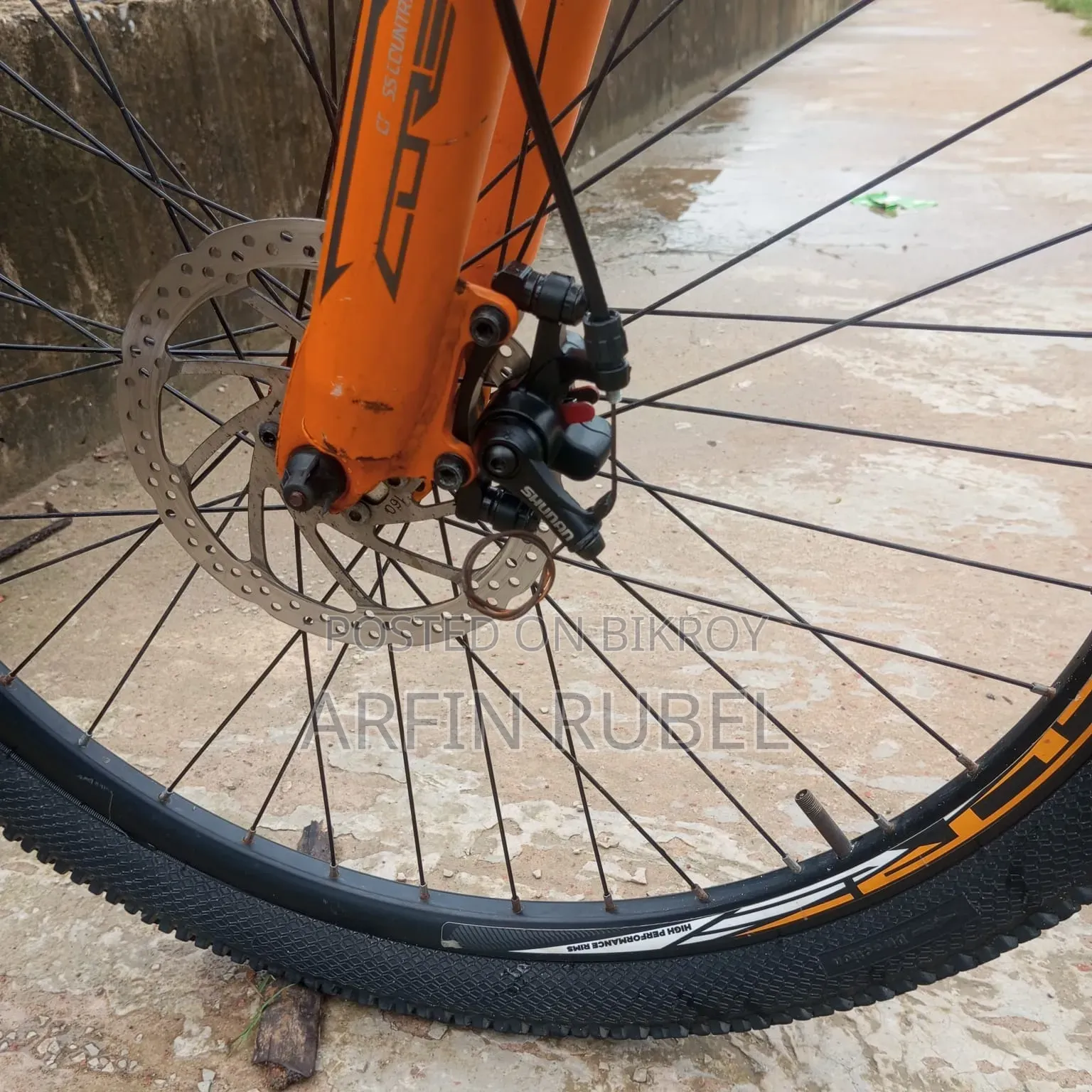 There are no problems with the cycle, it is in brand new condition