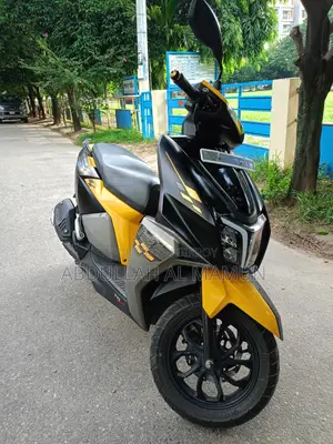 টিভিএস এনটর্ক ১২৫ ২০২১ হলুদ