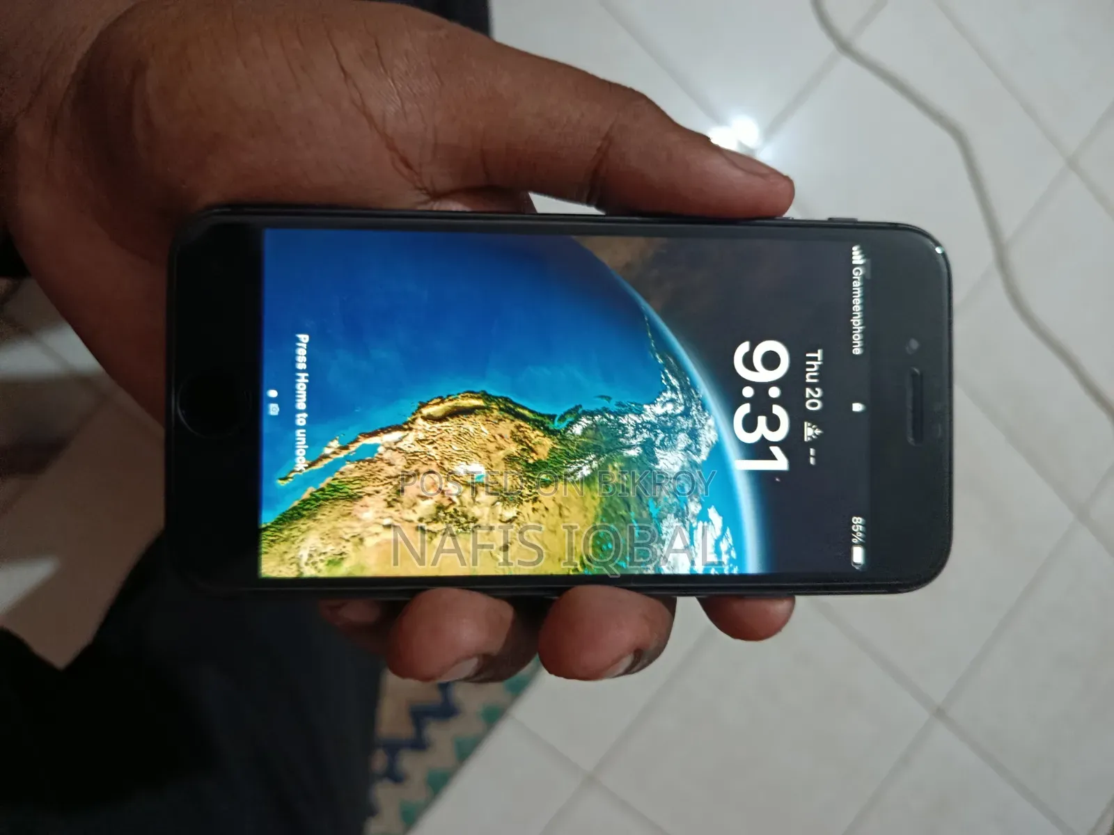 অ্যাপল আইফোন ৮ ৬৪ জিবি কালো