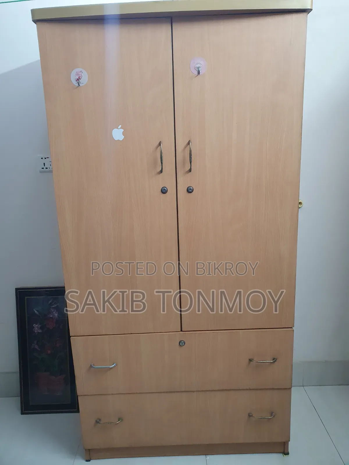 Board Almari Furniture