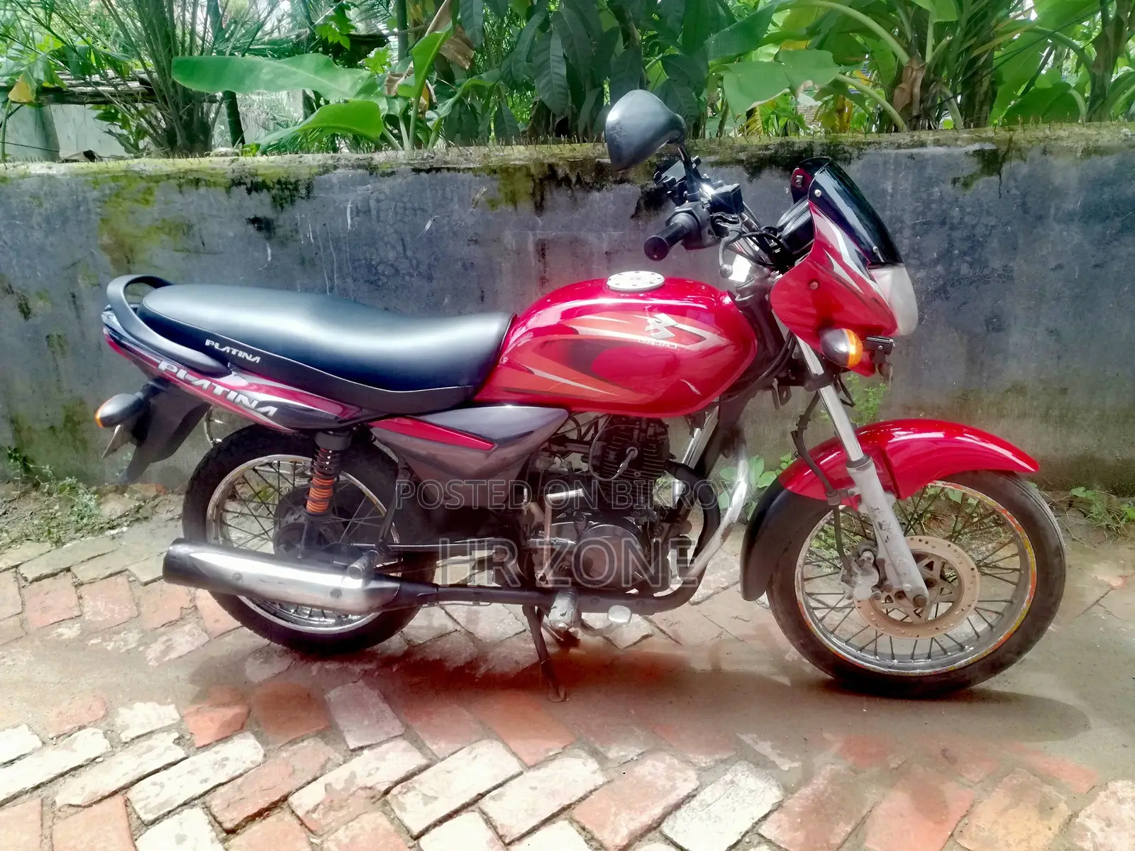 বাজাজ প্লাটিনা ১০০ ২০১৪ লাল