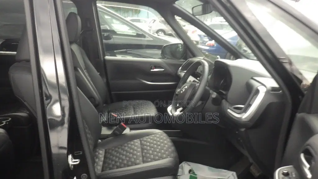 Toyota Voxy S-Z 2WD 7-Seater 2023 Black