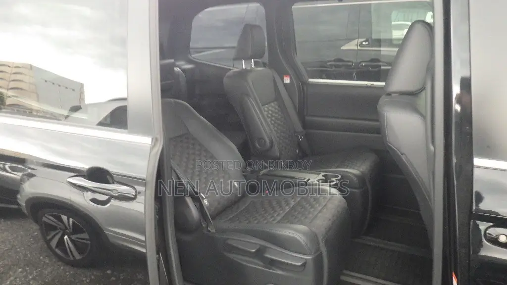 Toyota Voxy S-Z 2WD 7-Seater 2023 Black