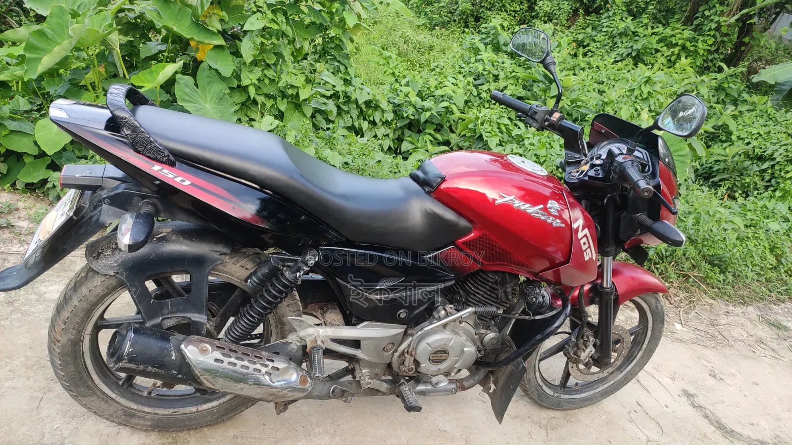 Bajaj Pulsar 150 2015 Red