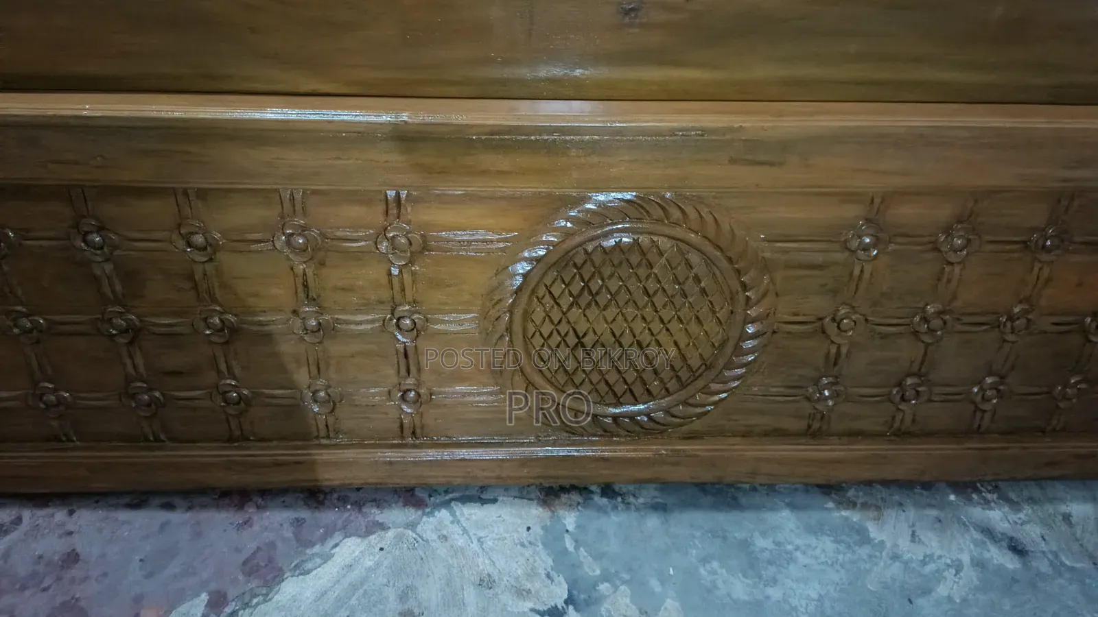 Bed and Almira for Sale
