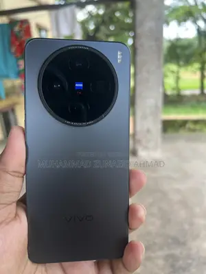 ভিভো এক্স২০০এস ২৫৬ জিবি ব্ল্যাক