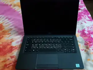 Laptop Dell Latitude 5300 8GB Intel Core I5 SSD 256GB