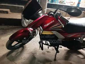 মাহিন্দ্রা গুস্টো ১২৫ ২০১৭ লাল