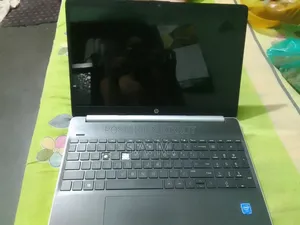 Laptop HP 15-dy1031wm 8GB Intel Core i5 SSD 256GB