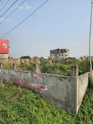 Prime Commercial Land for Sale – 100 Feet Madani Avenue, Dhaka
