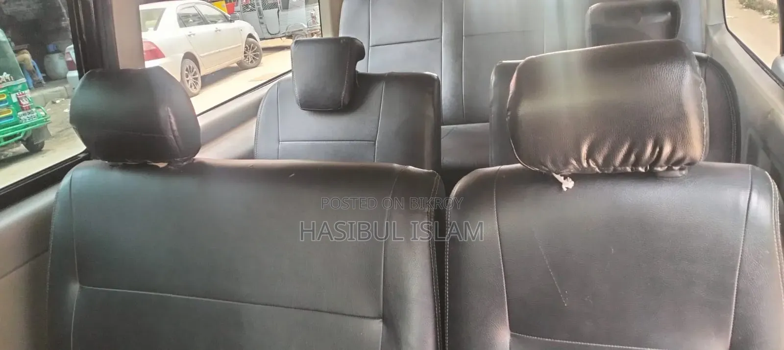 Toyota HiAce 2010 Black