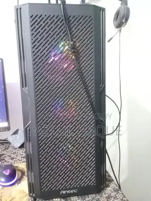 Desktop Computer MSI Model 16GB AMD Ryzen 5 SSD 512GB