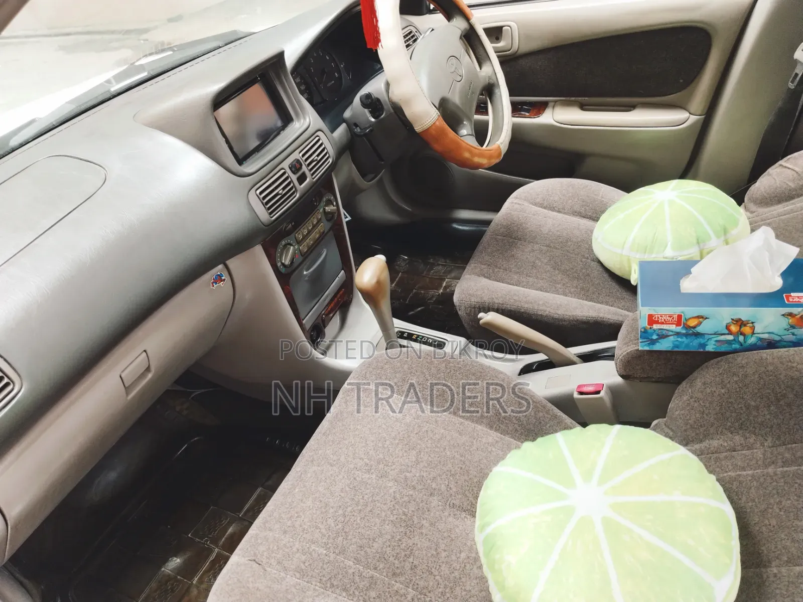 Toyota Corolla 1998 White