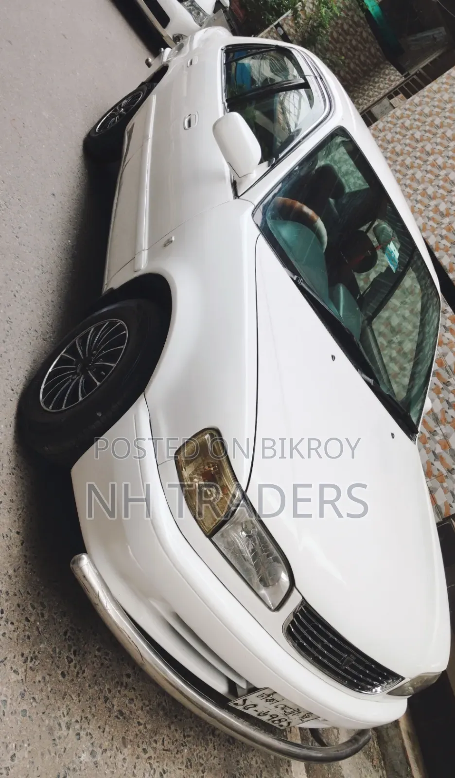 Toyota Corolla 1998 White