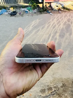 Apple iPhone 16 128 GB White