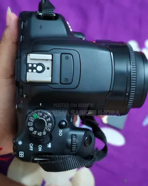 Canon 700D