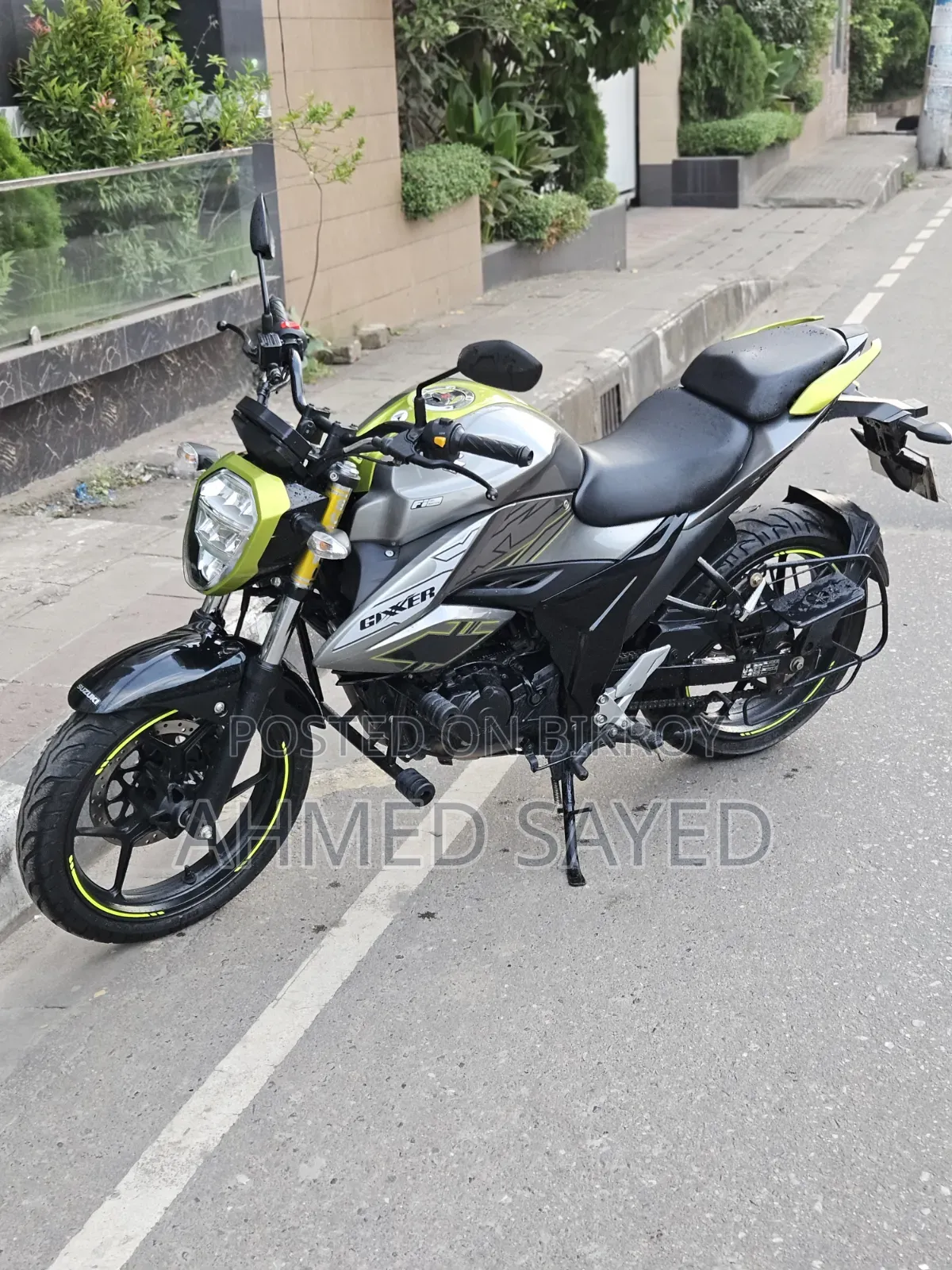 Suzuki Gixxer 2025 Gray