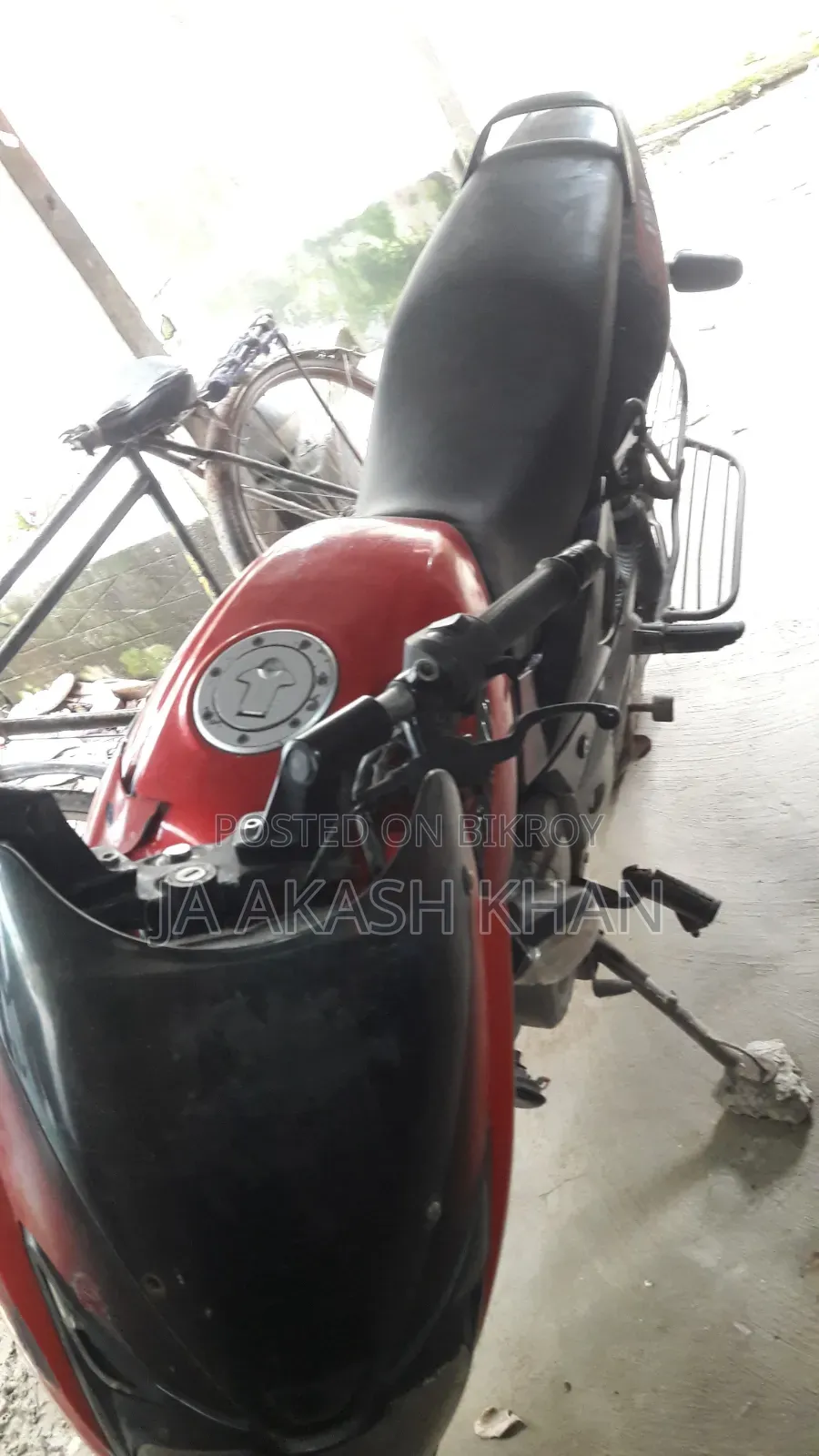বাজাজ পালসার এন১৫০ ২০১৬ রেড