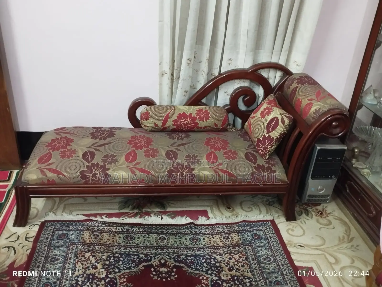 Wooden Divan