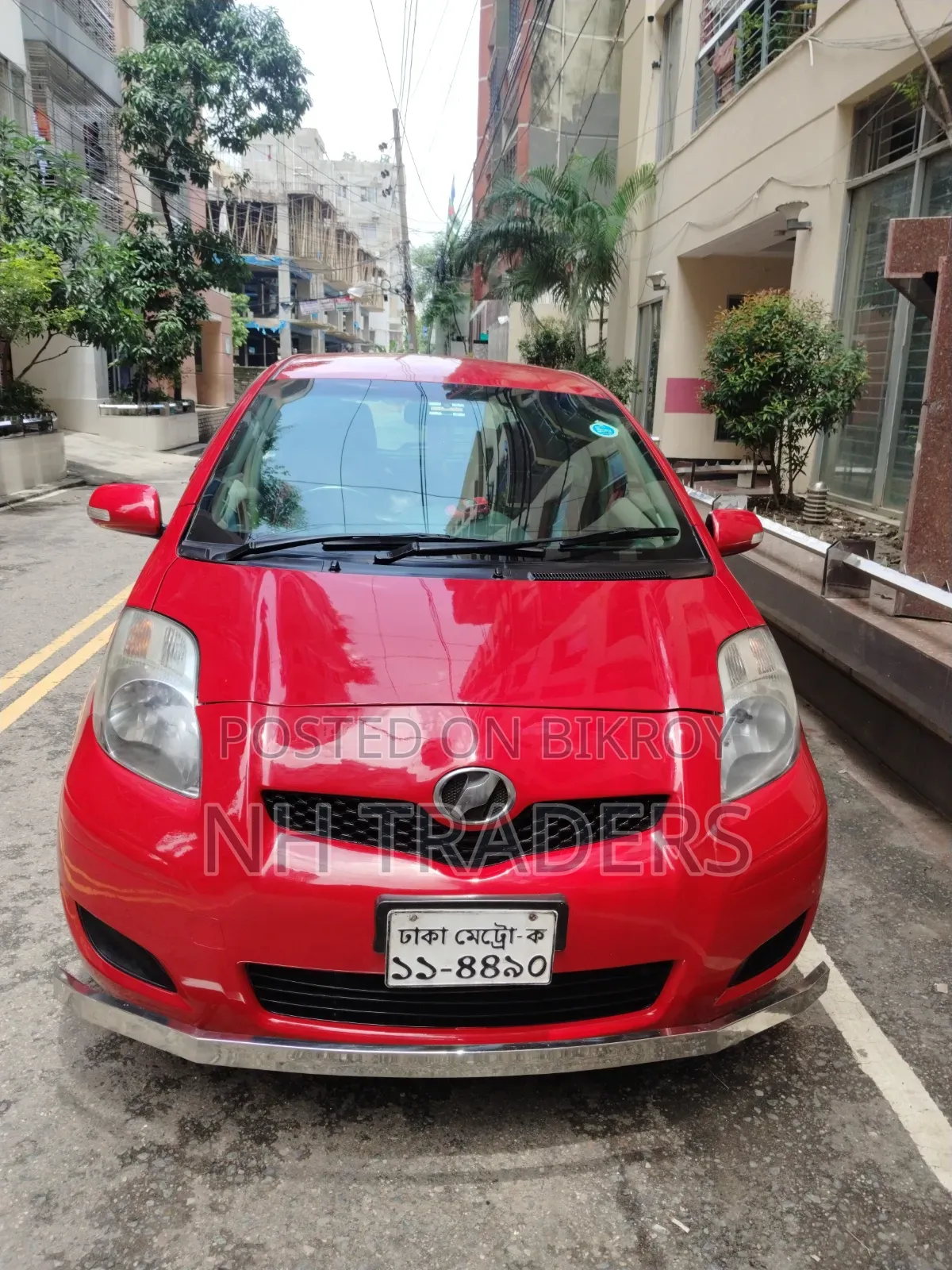 Toyota Vitz 2010 Red