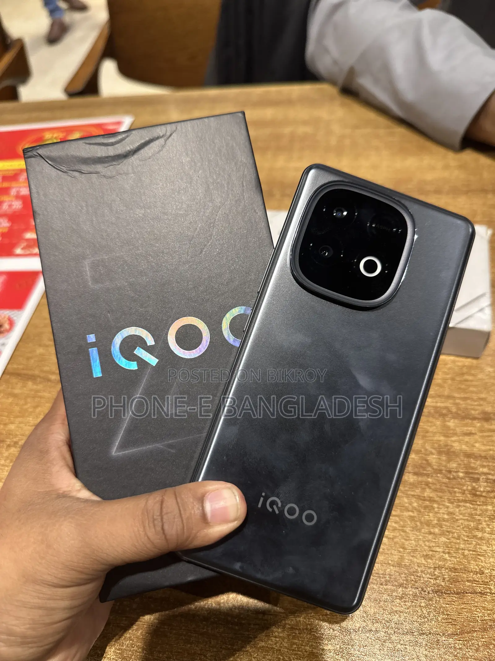 iQOO Z10 256 GB Black