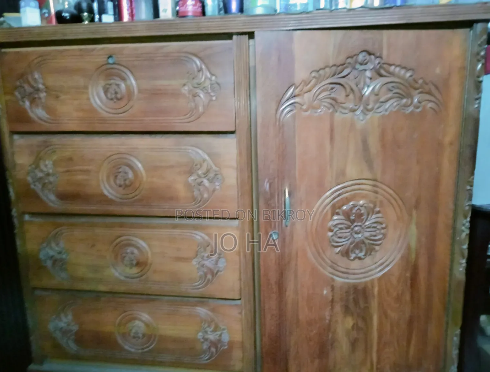 Exquisitely designed wardrobe