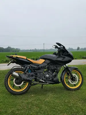 New Bajaj Pulsar 150 2018 Black