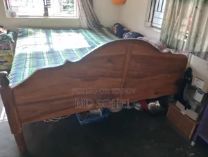 সেগুন গাছের খাট অনেক মজবুত শুধু খাট ৫ হাজার জাজিম সহ ৬০০০ 