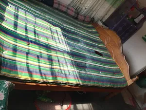 সেগুন গাছের খাট অনেক মজবুত শুধু খাট ৫ হাজার জাজিম সহ ৬০০০ 