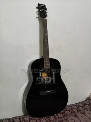 Yamaha F310 (For Sale)
Made in Indonesia