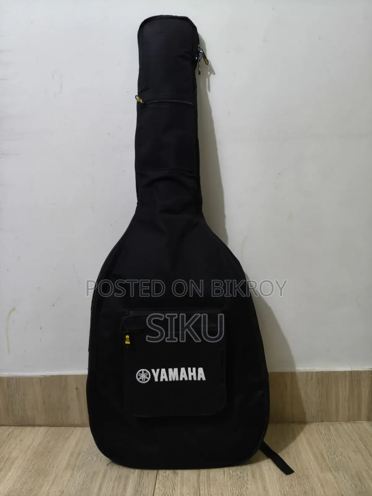 Yamaha F310 (For Sale)
Made in Indonesia