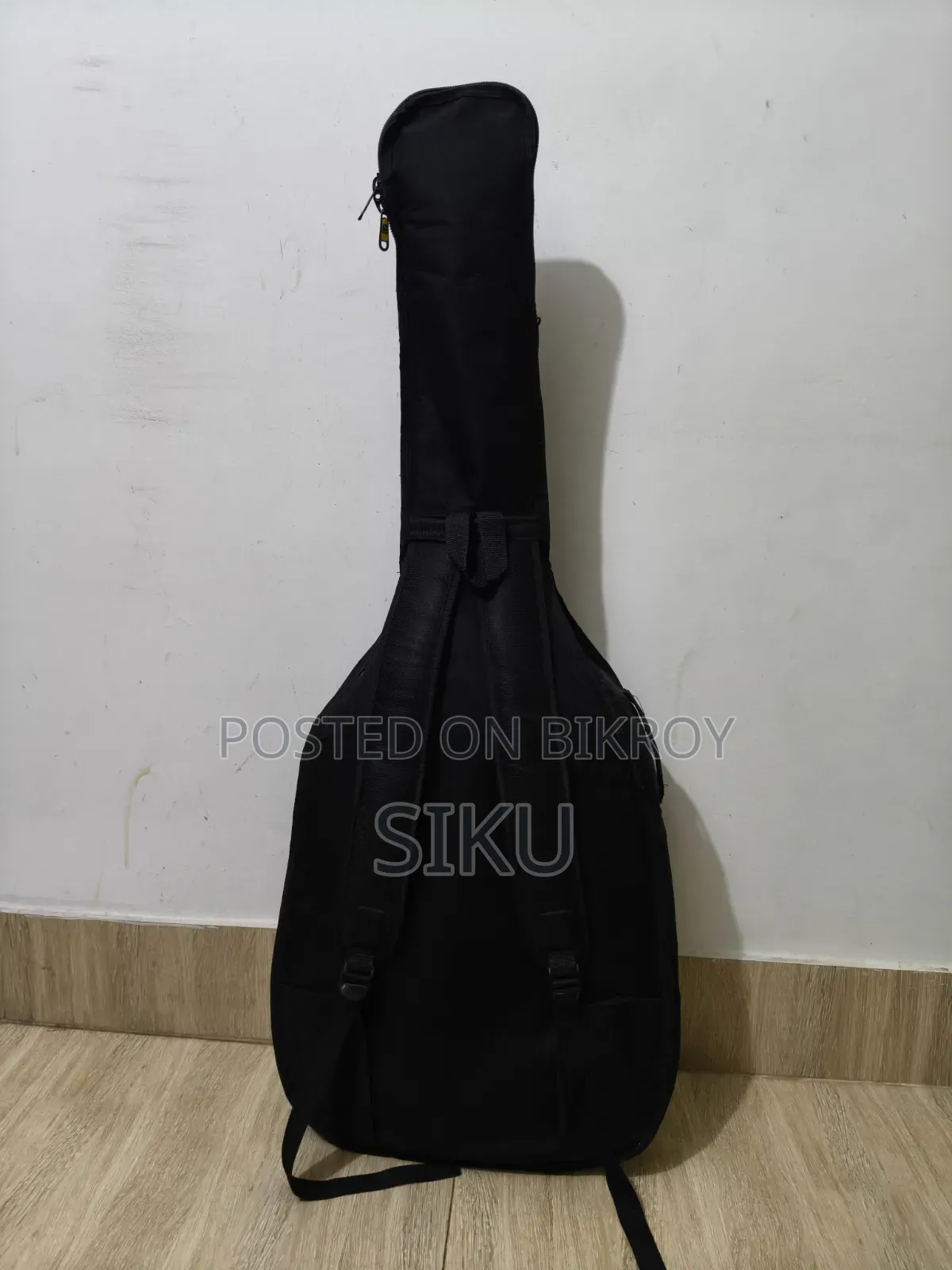 Yamaha F310 (For Sale)
Made in Indonesia