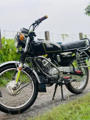 Yamaha 1995 Black