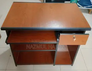 নতুন কম্পিউটার টেবিল