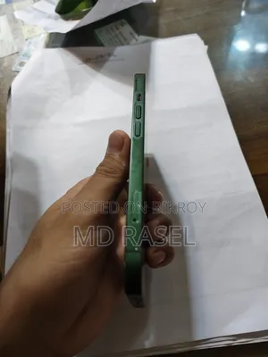 Apple iPhone 13 128 GB Green