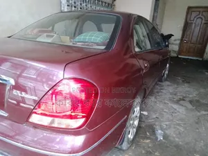 Nissan Sunny 2008 Maroon