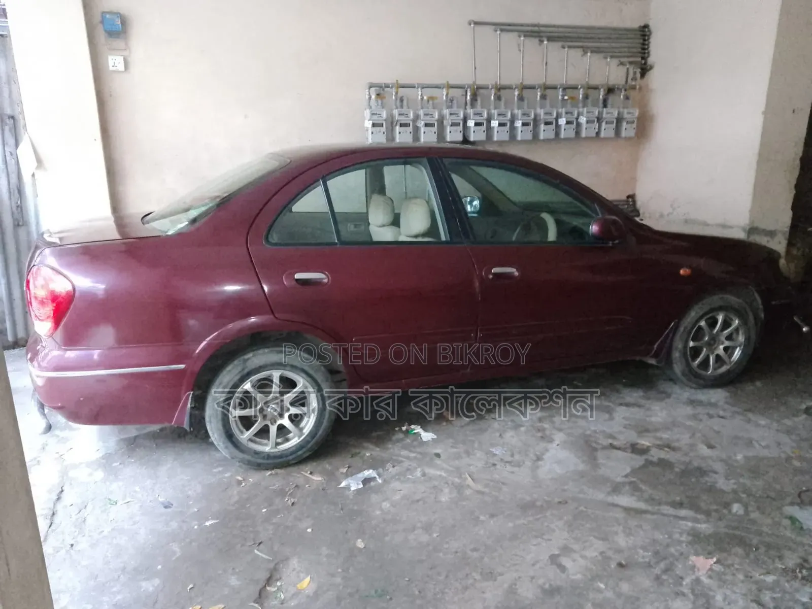Nissan Sunny 2008 Maroon