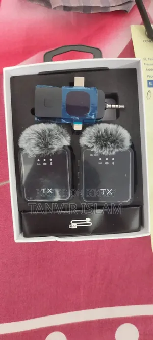 F11-2 Wireless Microphone