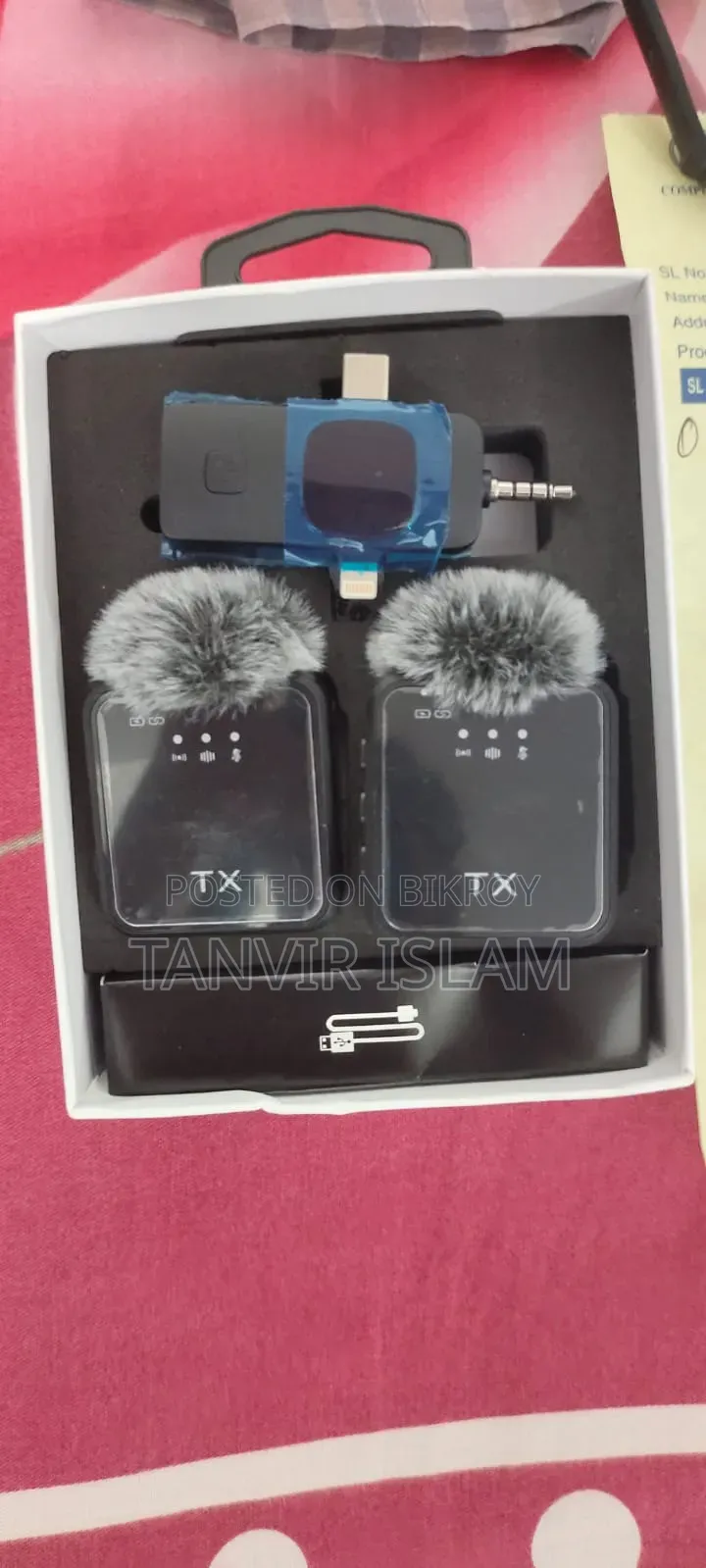 F11-2 Wireless Microphone