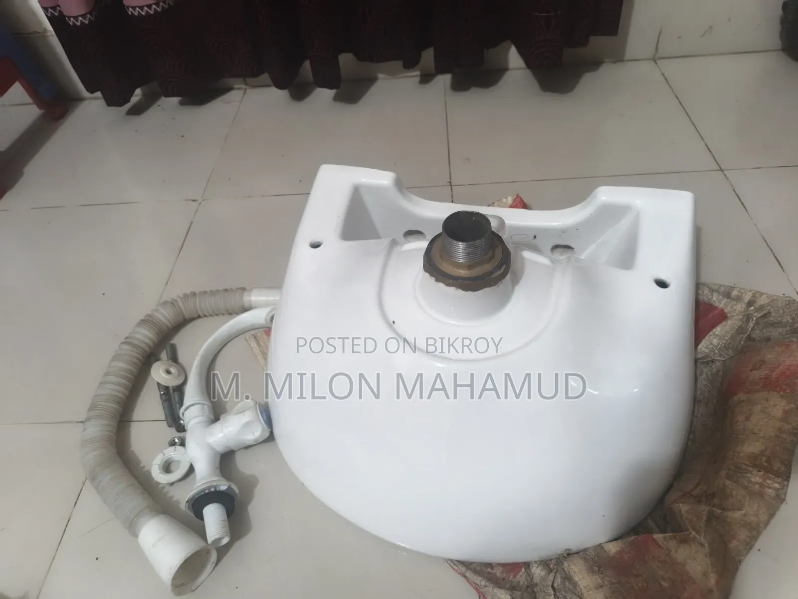 আমি জরুরী ভিত্তিতে একটা বেসিং বিক্রি করতে চাই