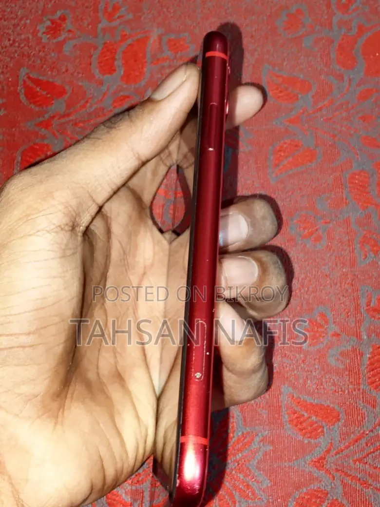 Apple iPhone 11 64 GB Red