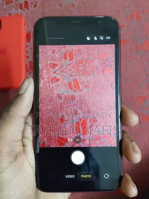 Apple iPhone 11 64 GB Red