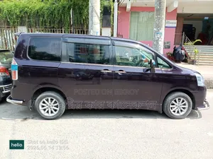 Toyota Noah 2007 Maroon