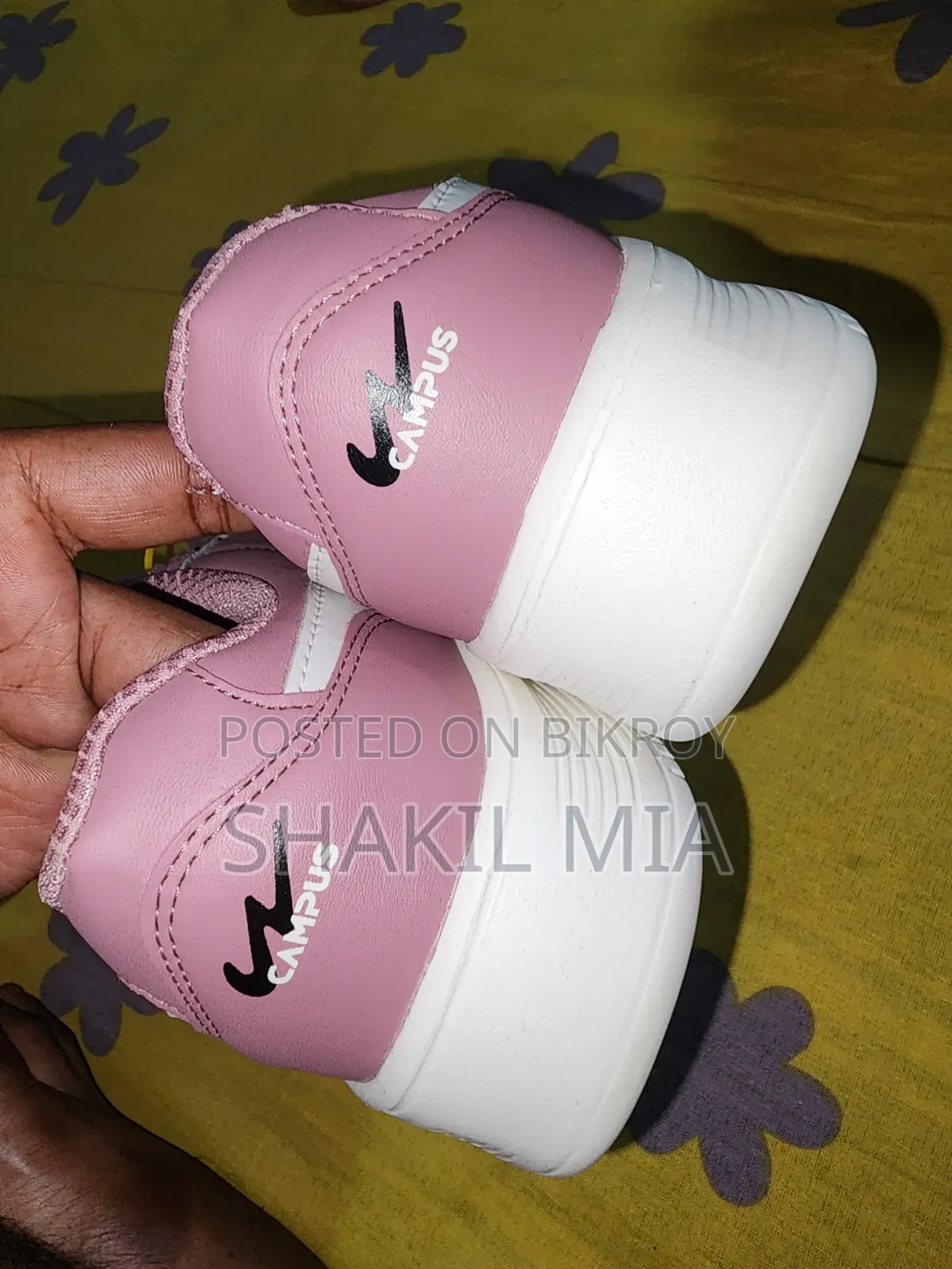 Ladies Sneakers(campus)