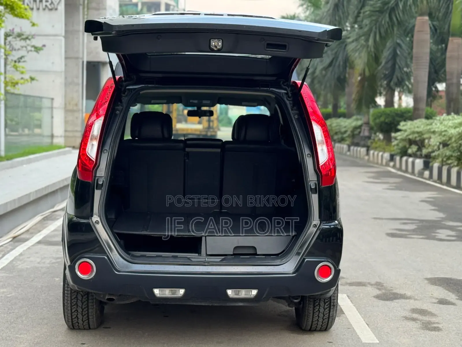 Nissan X-Trail 2012 Black
