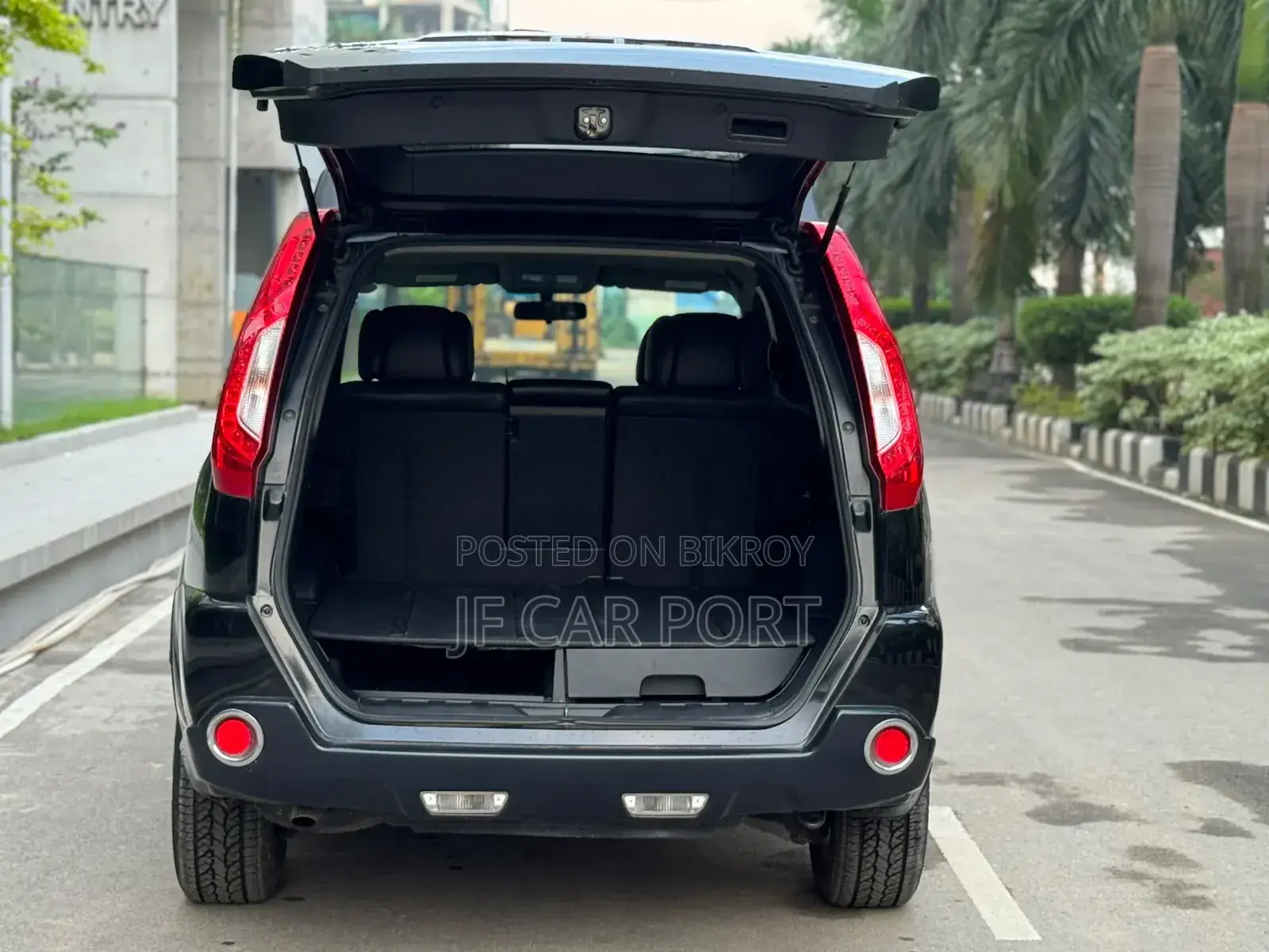 Nissan X-Trail 2012 Black