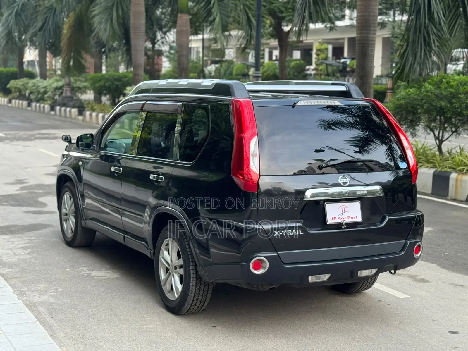 Nissan X-Trail 2012 Black