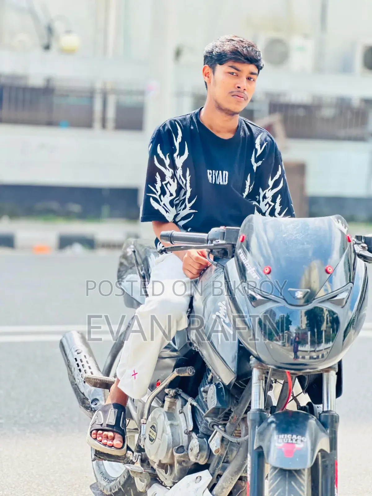 বাজাজ পালসার ১৫০ ২০১২ ব্ল্যাক