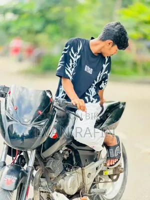 বাজাজ পালসার ১৫০ ২০১২ ব্ল্যাক