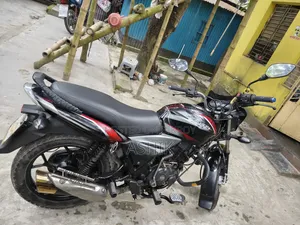 বাজাজ ডিসকভার ১২৫ ২০২০ ব্ল্যাক